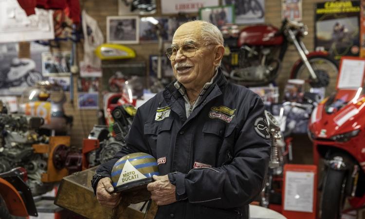 Macerata, si è spento Lauro Micozzi: il cuore rosso Ducati si arrende al Covid-19
