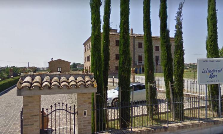 Porto Sant'Elpidio, focolaio Covid al centro per anziani 'La finestra sul mare': 13 contagiati Porto Sant'Elpidio, focolaio Covid al centro per anziani 'La finestra sul mare': 13 contagiati