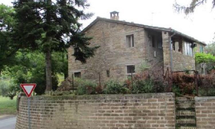 San Severino, post-sisma: torna agibile abitazione del parroco in località Biagi