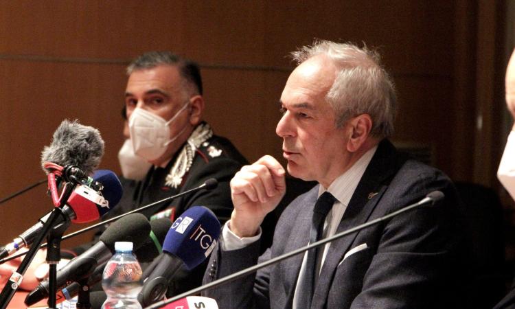 "Arianna regista dell'omicidio di Rosina, il figlio Enea l'esecutore": la versione della Procura "Arianna regista dell'omicidio di Rosina, il figlio Enea l'esecutore": la versione della Procura