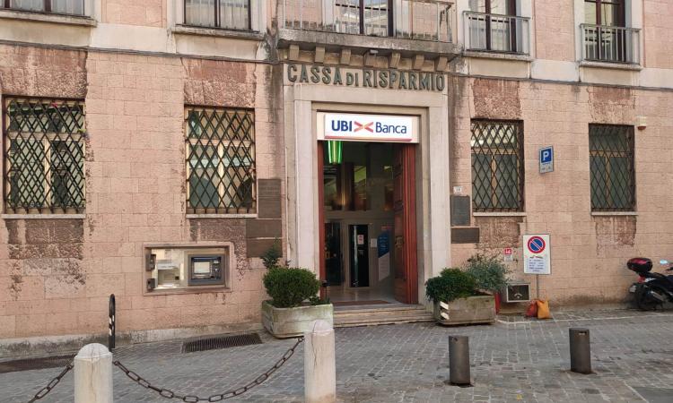Le filiali Ubi passano a Bper: tra queste la storica sede dell'ex Banca Marche a Macerata
