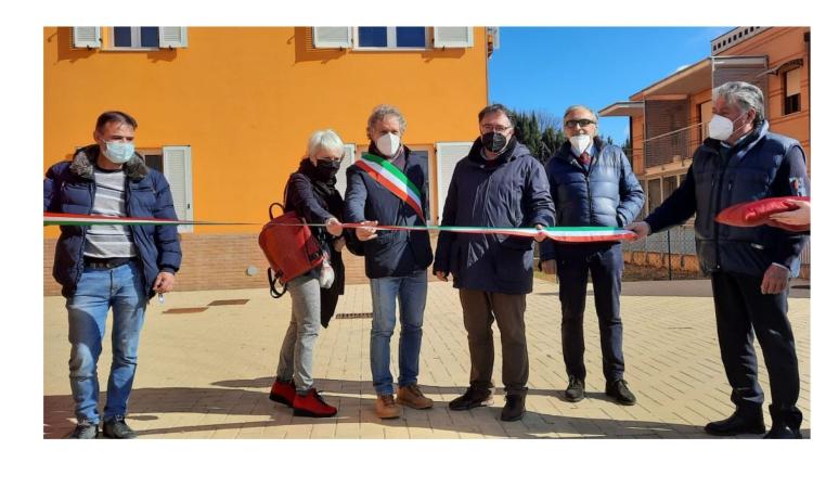 Nuovi alloggi di edilizia popolare: consegnati oggi alle famiglie recanatesi Nuovi alloggi di edilizia popolare: consegnati oggi alle famiglie recanatesi