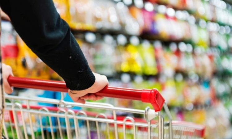 Macerata, al via la distribuzione dei buoni spesa con Acli e Caritas: come farne richiesta