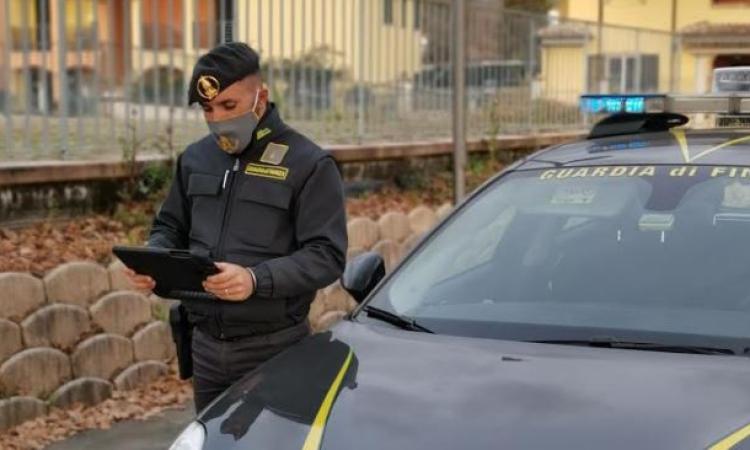 Pluripregiudicato e attivo nello spaccio: sequestrati due conti correnti e un appartamento