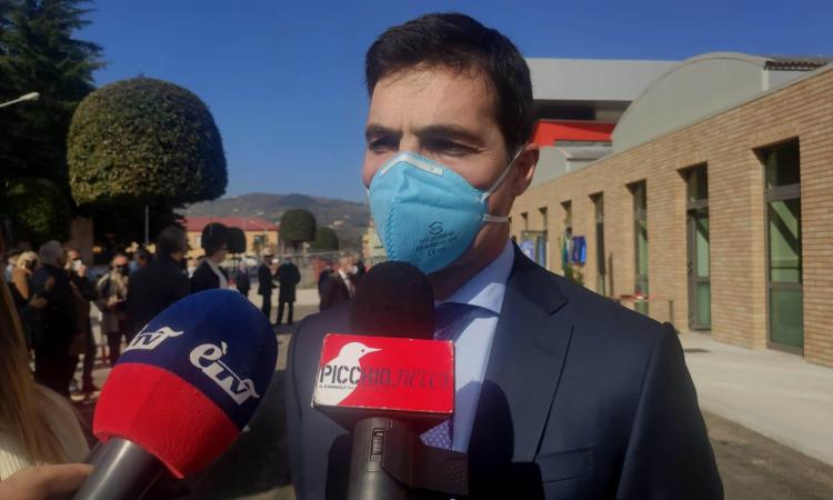 "Ristoranti aperti a cena in zona gialla e cambio di passo sui vaccini": le richieste di Acquaroli a Draghi