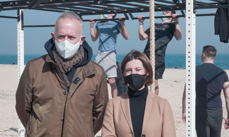 Civitanova, taglio del nastro per le aree fitness in riva al mare Civitanova, taglio del nastro per le aree fitness in riva al mare