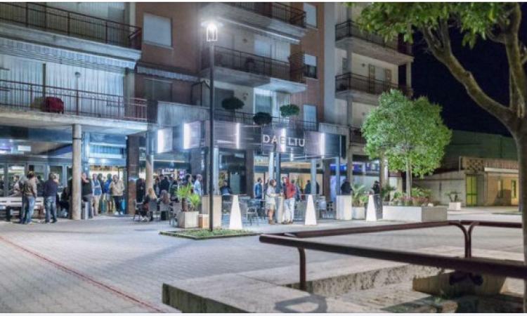 'Stretta anti-covid' sulla movida a Tolentino: chiuso bar 'Dabliu' per 5 giorni e multati 19 giovani