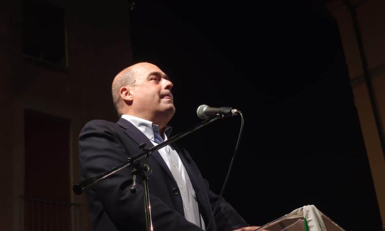 Zingaretti si dimette da segretario del Pd: "Si parla solo di poltrone e primarie da 20 giorni" Zingaretti si dimette da segretario del Pd: "Si parla solo di poltrone e primarie da 20 giorni"