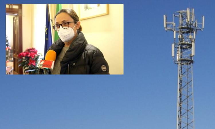 Macerata, antenne telefoniche: il Comune si affida ad un ditta esterna per regolamentarle