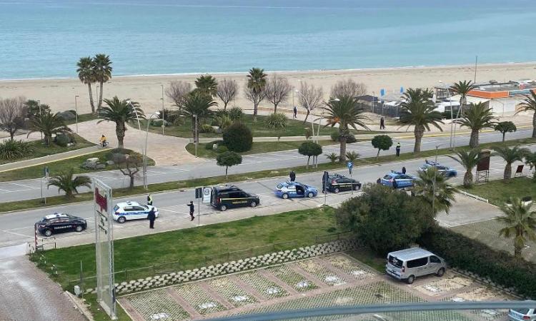 Civitanova "in rosso", si intensificano i controlli: 52 le persone fermate