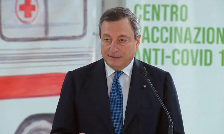 Vaccini, il Premier Draghi punta alle 500mila dosi al giorno: "Nuova stretta proporzionata" Vaccini, il Premier Draghi punta alle 500mila dosi al giorno: "Nuova stretta proporzionata"