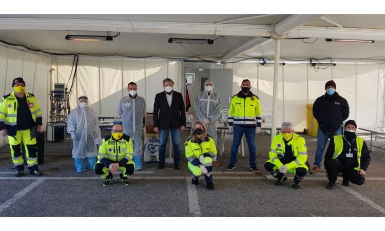 Tolentino, ultima giornata di screening scolastico: meno di 100 tamponi fatti, nessun positivo