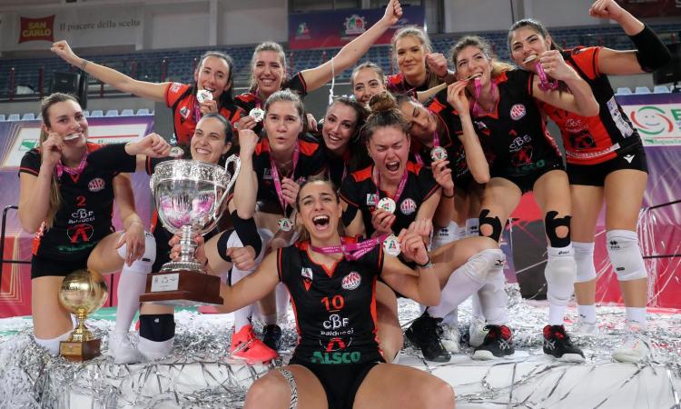 Cbf Balducci da sogno: Macerata batte Mondovì e conquista la sua prima storica Coppa Italia Cbf Balducci da sogno: Macerata batte Mondovì e conquista la sua prima storica Coppa Italia