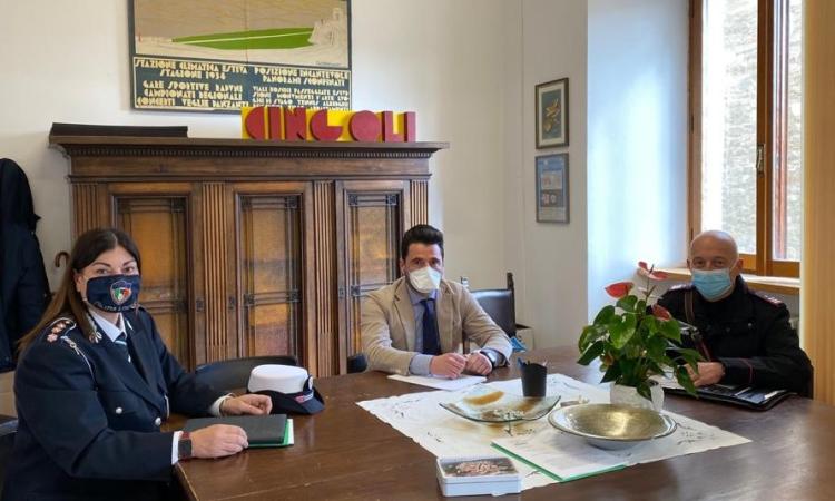 Cingoli, il sindaco accoglie il nuovo comandante della Polizia Locale: si insedia Marzia Paulini