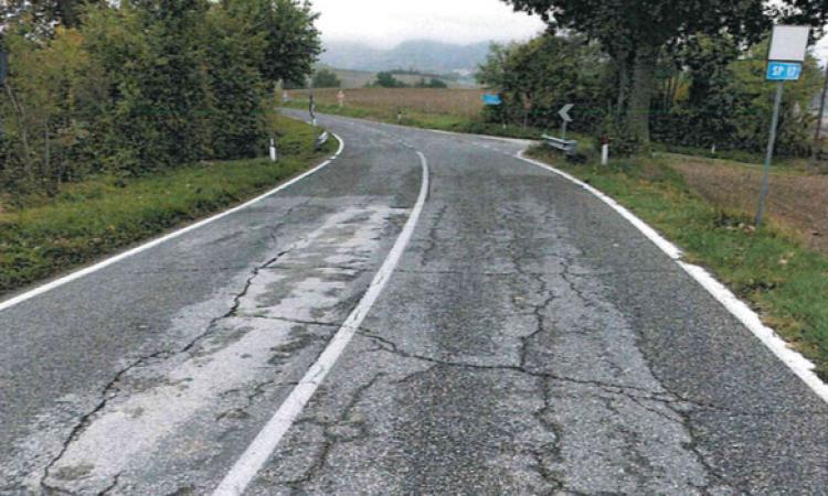 Nuovo look per la provinciale "Camerino-Serravalle": progetto da 100mila euro Nuovo look per la provinciale "Camerino-Serravalle": progetto da 100mila euro