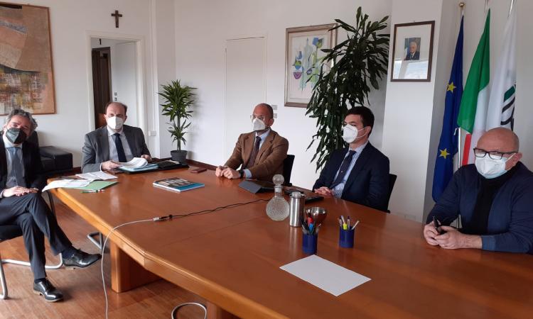 Ricostruzione, summit tra Regione e Legnini: "Accelerata sui progetti, ora Consiglio straordinario" Ricostruzione, summit tra Regione e Legnini: "Accelerata sui progetti, ora Consiglio straordinario"