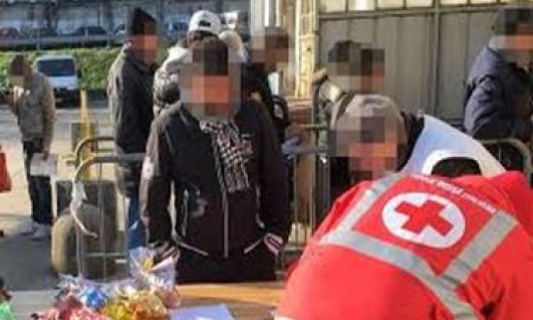 Costretta a vendersi dopo aver perso il lavoro: “un incubo ma sfamo i miei figli” Costretta a vendersi dopo aver perso il lavoro: “un incubo ma sfamo i miei figli”