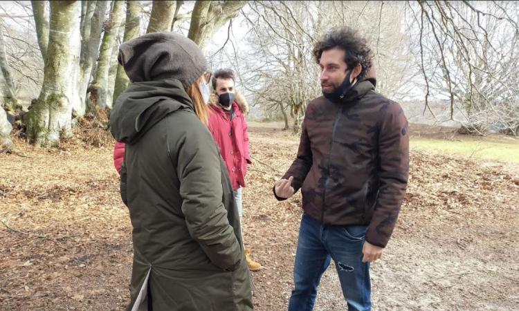 Elcito e Canfaito diventano set cinematografici: iniziano i ciak del corto “Autoritratto con arma” Elcito e Canfaito diventano set cinematografici: iniziano i ciak del corto “Autoritratto con arma”