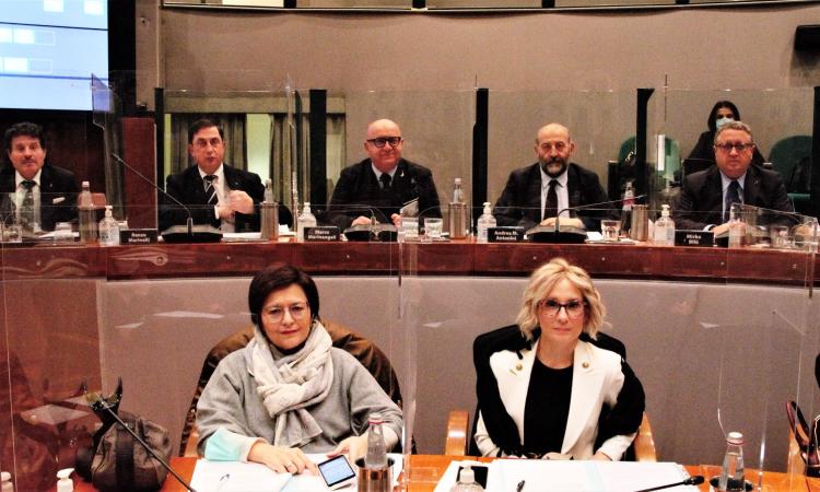 Marche, arrivano 950mila euro a 334 società sportive: "dato un segnale dopo mesi di sofferenza"