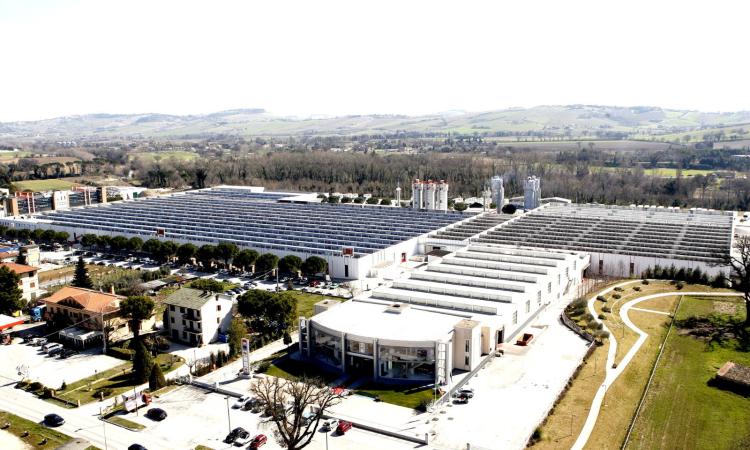 Tra le 42 imprese più competitive e affidabili d'Italia ci sono 5 aziende di Macerata Tra le 42 imprese più competitive e affidabili d'Italia ci sono 5 aziende di Macerata