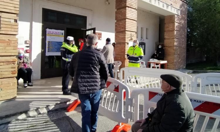 San Severino - Numero dei positivi ancora in calo, ma il sindaco ribadisce: "Occorre attenzione"