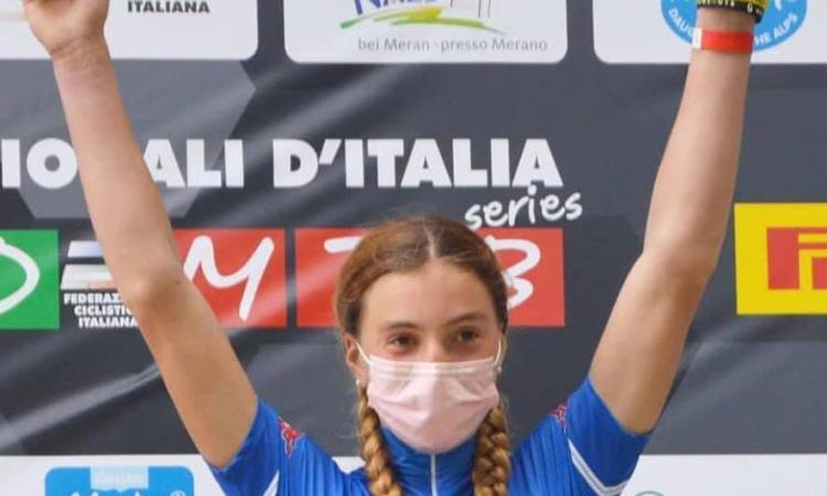 Ciclismo, splendido trionfo di Giulia Rinaldoni a Nalles tra le allieve Ciclismo, splendido trionfo di Giulia Rinaldoni a Nalles tra le allieve