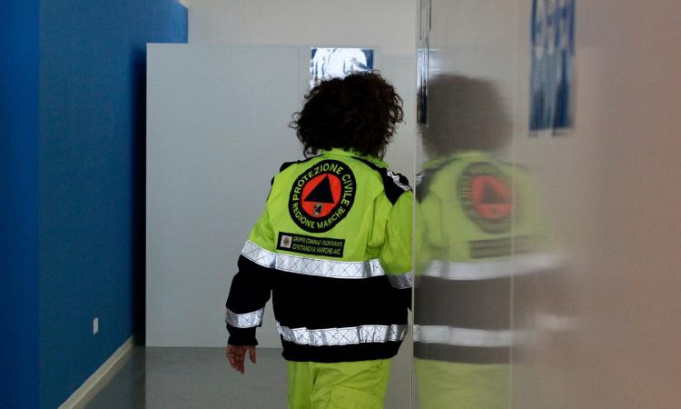 Coronavirus, 341 nuovi casi oggi nelle Marche: ricoveri sotto quota 700