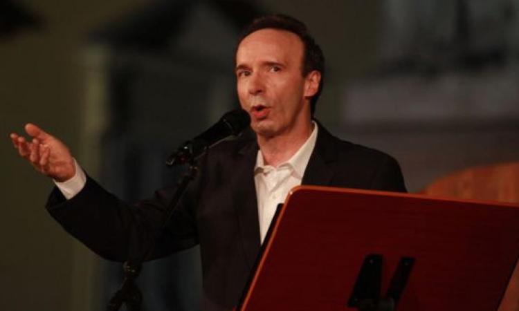 Macerata, Roberto Benigni ospite virtuale di Unimc: l'appuntamento è per il 30 aprile Macerata, Roberto Benigni ospite virtuale di Unimc: l'appuntamento è per il 30 aprile