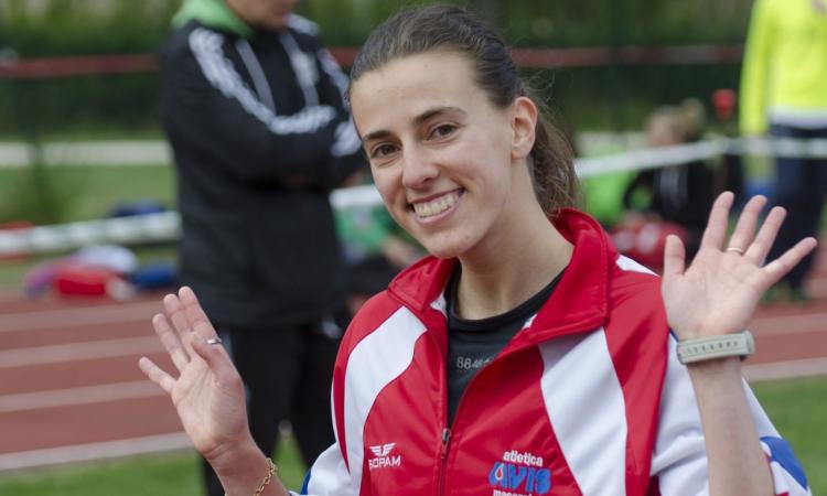 Atletica Avis Macerata, sui 5000 metri laria Sabbatini fa la storia: battuto il record marchigiano