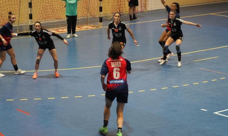 Pallamano, primo maggio amaro per la Santarelli Cingoli: arriva la sconfitta contro Padova Pallamano, primo maggio amaro per la Santarelli Cingoli: arriva la sconfitta contro Padova