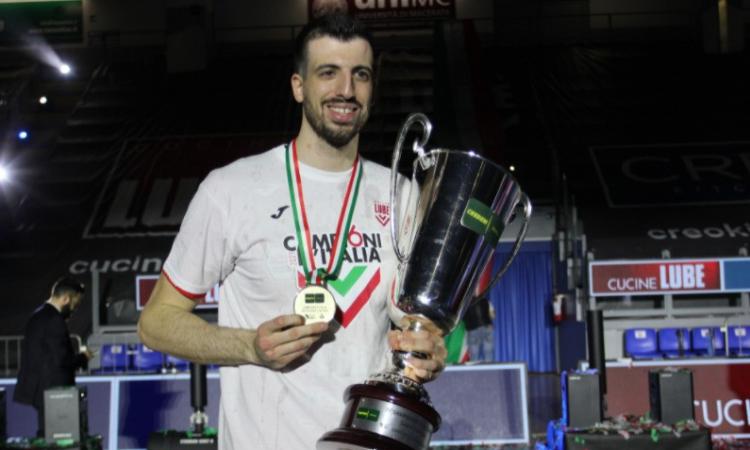 Lube, ufficiale il rinnovo di Diamantini: "Desidero continuare a vincere con il club" Lube, ufficiale il rinnovo di Diamantini: "Desidero continuare a vincere con il club"