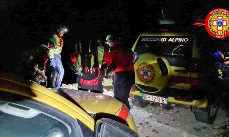 Escursionisti in difficoltà a causa del maltempo: soccorsi nella notte sul Monte Castel Manardo