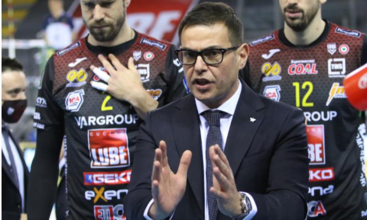 Dopo lo scudetto con la Lube, Blengini entra in modalità Tokyo: "L'Italia punta al podio" Dopo lo scudetto con la Lube, Blengini entra in modalità Tokyo: "L'Italia punta al podio"