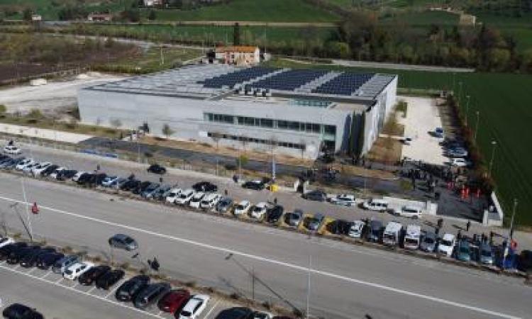 Macerata, contagi in netto calo nell'ultima settimana: Centro Vaccini al ritmo di 1000 dosi al giorno