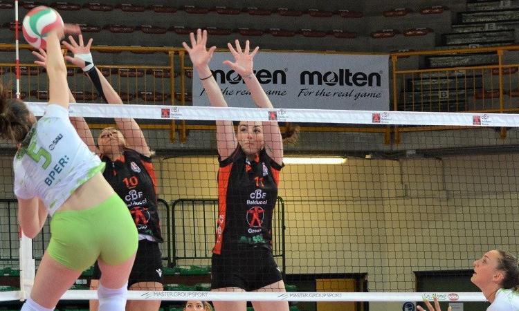 Cbf Balducci Macerata, il sogno promozione si infrange al golden set: Sassuolo in semifinale (VIDEO) Cbf Balducci Macerata, il sogno promozione si infrange al golden set: Sassuolo in semifinale (VIDEO)
