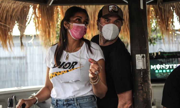 Civitanova, Mauro e Martha riaccendono l'estate del 'Madeira' in sicurezza (FOTO) Civitanova, Mauro e Martha riaccendono l'estate del 'Madeira' in sicurezza (FOTO)
