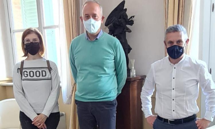 Civitanova, "Nelle mani giuste" incontra il Sindaco per discutere senza filtri di bellezza ed economia