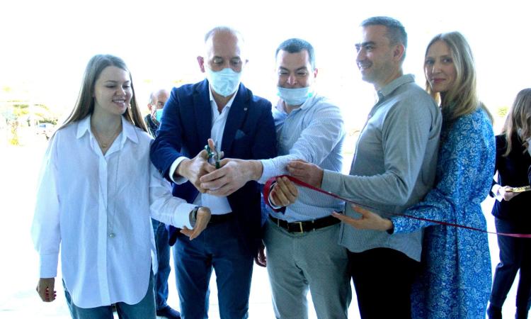 Civitanova, un angolo di paradiso con vista mare: taglio del nastro per l'hotel "Piccola Maestà" Civitanova, un angolo di paradiso con vista mare: taglio del nastro per l'hotel "Piccola Maestà"