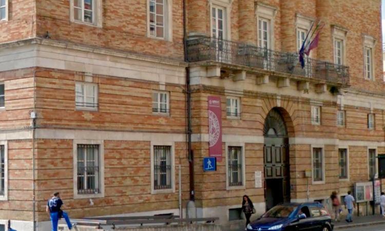 Professionisti dell’educazione alimentare per le mense: nuovo corso di perfezionamento a Unimc Professionisti dell’educazione alimentare per le mense: nuovo corso di perfezionamento a Unimc