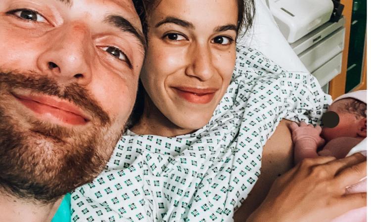 Fiocco rosa In casa Lube, è nata la piccola Viola: Simone Anzani è diventato papà Fiocco rosa In casa Lube, è nata la piccola Viola: Simone Anzani è diventato papà