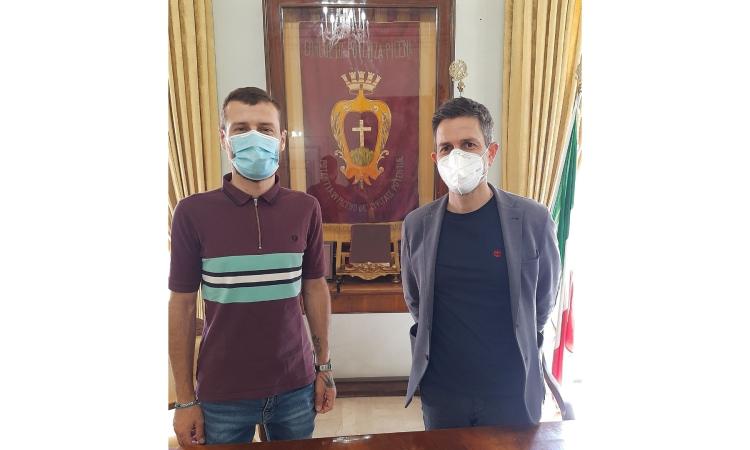 Potenza Picena, 'Attraverso le Marche' è la guida cicloturistica ideata da Michele Baldoni Potenza Picena, 'Attraverso le Marche' è la guida cicloturistica ideata da Michele Baldoni