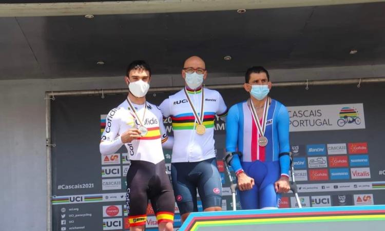 Mondiali paraciclismo, Giorgio Farroni è oro nella crono: festa per l’Anthropos Civitanova Mondiali paraciclismo, Giorgio Farroni è oro nella crono: festa per l’Anthropos Civitanova