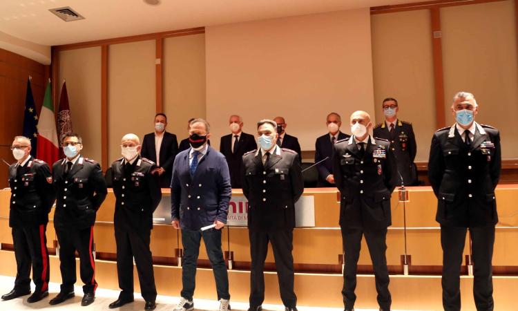 Macerata, encomi e ricompense consegnati ai carabinieri che si sono distinti in attività di servizio: i premiati (FOTO) Macerata, encomi e ricompense consegnati ai carabinieri che si sono distinti in attività di servizio: i premiati (FOTO)