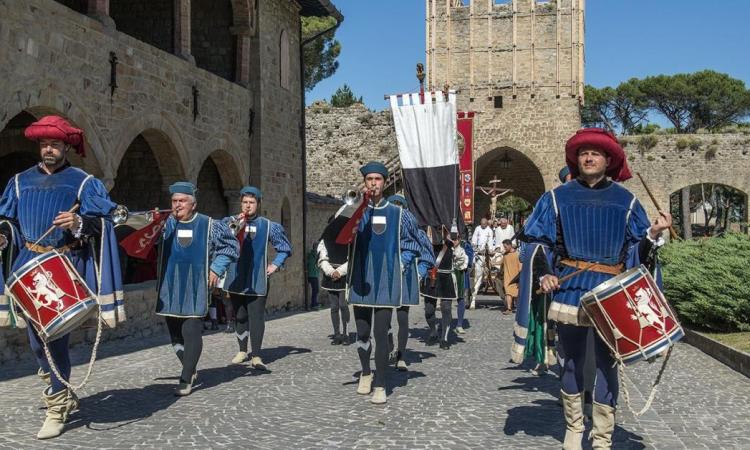 Si rinnova il patto di amicizia tra San Ginesio e Siena: domenica 20 giugno c'è "Il Ritorno degli Esuli" Si rinnova il patto di amicizia tra San Ginesio e Siena: domenica 20 giugno c'è "Il Ritorno degli Esuli"