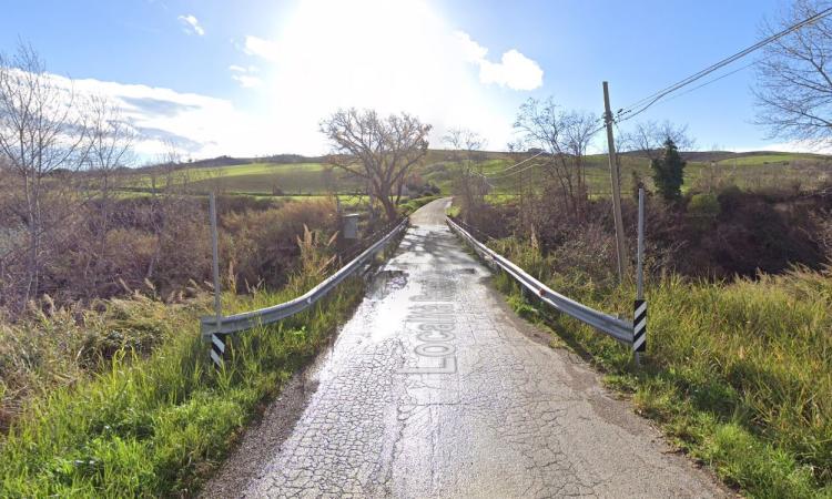 San Severino, la provincia di Macerata dispone la chiusura della strada Rocchetta-Rambona San Severino, la provincia di Macerata dispone la chiusura della strada Rocchetta-Rambona
