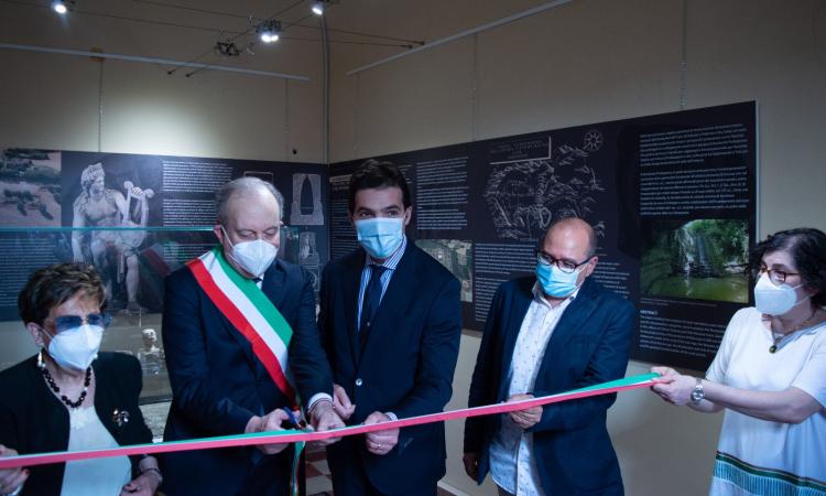 Morrovalle, inaugurata la nuova sezione archeologica del museo: "Un giorno storico per il comune" Morrovalle, inaugurata la nuova sezione archeologica del museo: "Un giorno storico per il comune"