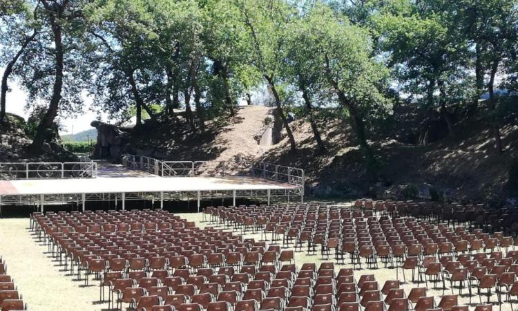 Urbisaglia, "Trasumanar-oltre Dante": uno spettacolo teatrale per celebrare i 700 anni dalla morte del poeta Urbisaglia, "Trasumanar-oltre Dante": uno spettacolo teatrale per celebrare i 700 anni dalla morte del poeta