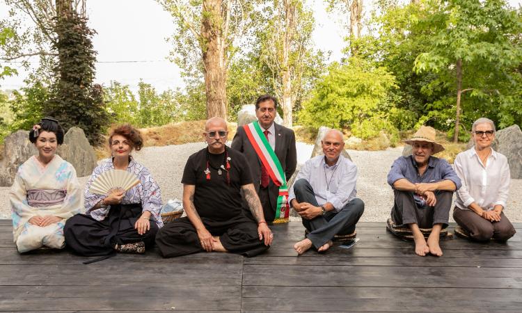 San Ginesio, Wabisabiculture inaugura il primo paesaggio roccioso giapponese in Italia San Ginesio, Wabisabiculture inaugura il primo paesaggio roccioso giapponese in Italia