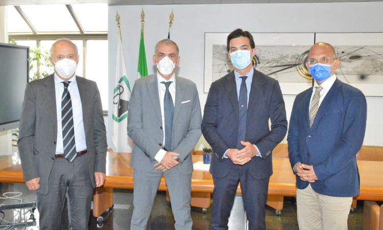 Vaccini, sottosegretario Costa: "I dati delle Marche mettono in evidenza il lavoro straordinario fatto"