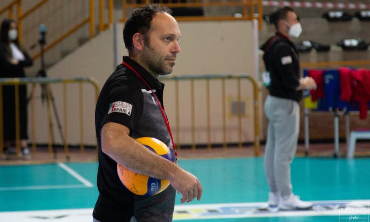 Marco Pacetti confermato terzo allenatore della Med Store Marco Pacetti confermato terzo allenatore della Med Store